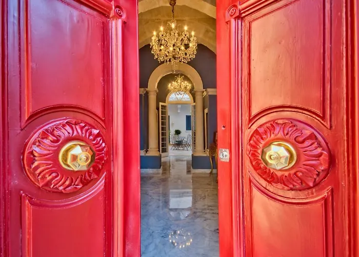 Julina Boutique Living