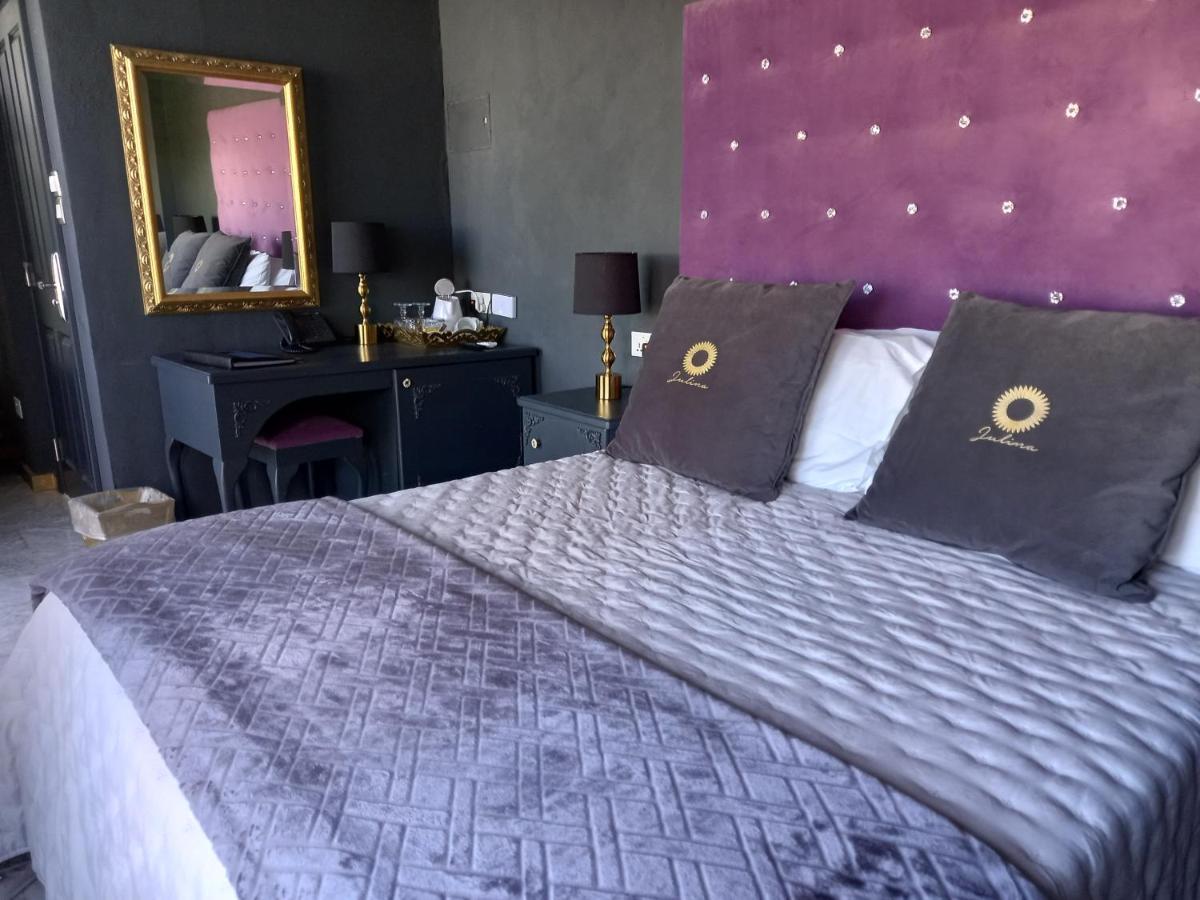 Julina Boutique Living Mosta
