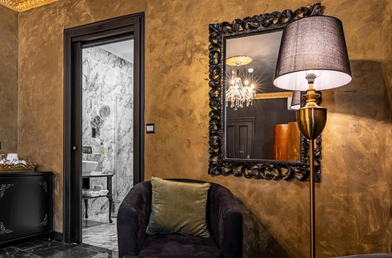 Julina Boutique Living 3*